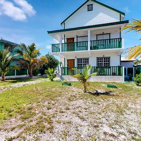 Roughrider Inn Caye Caulker Buitenkant foto