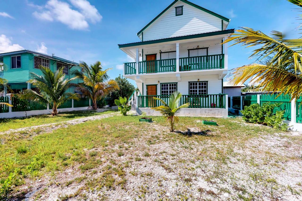 Roughrider Inn Caye Caulker Buitenkant foto