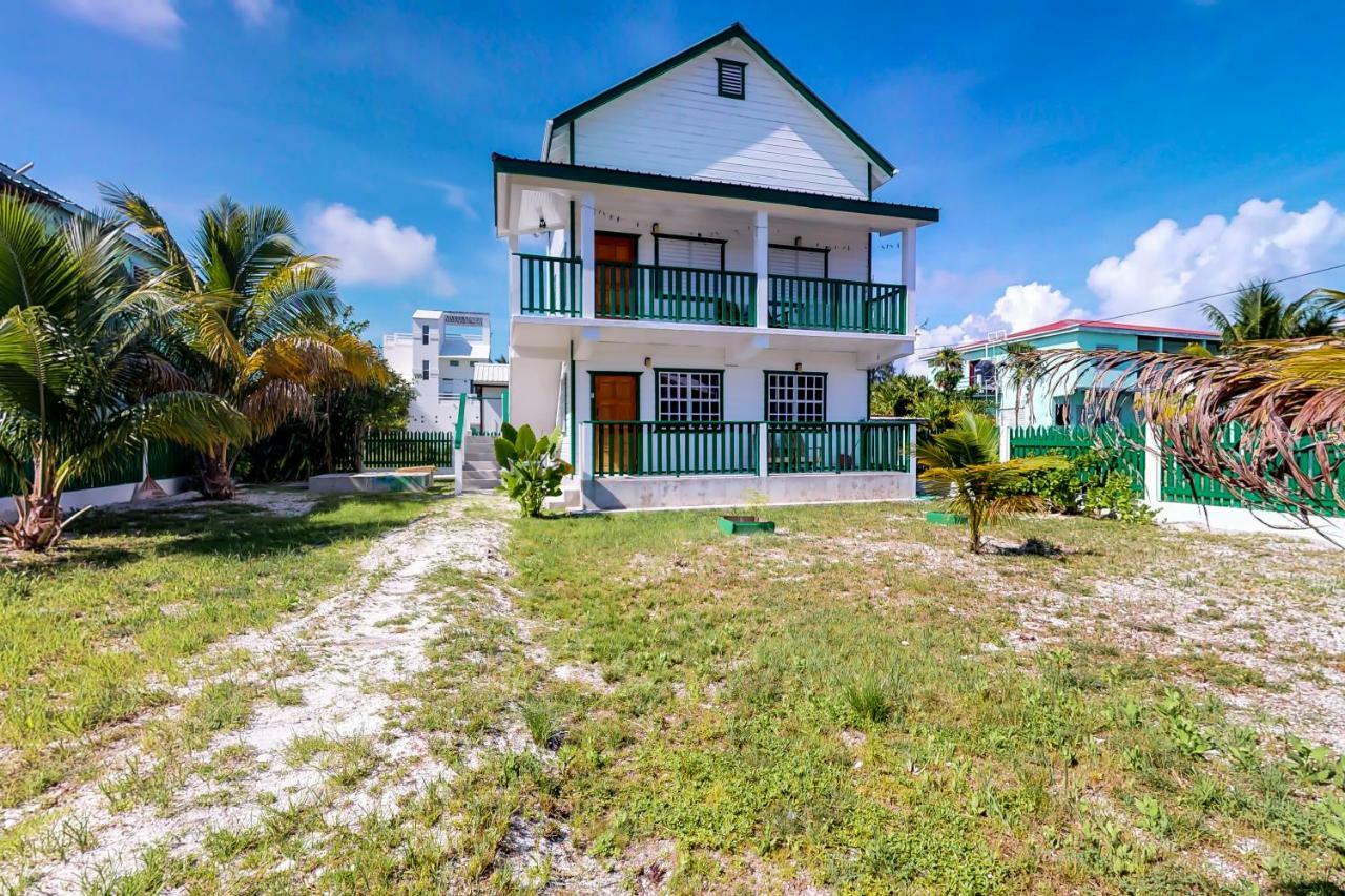 Roughrider Inn Caye Caulker Buitenkant foto